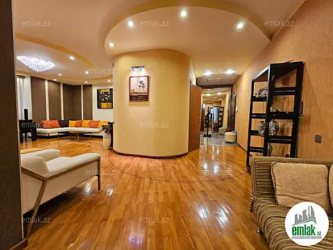 Satılır 4 otaqlı yeni tikili 148 m²