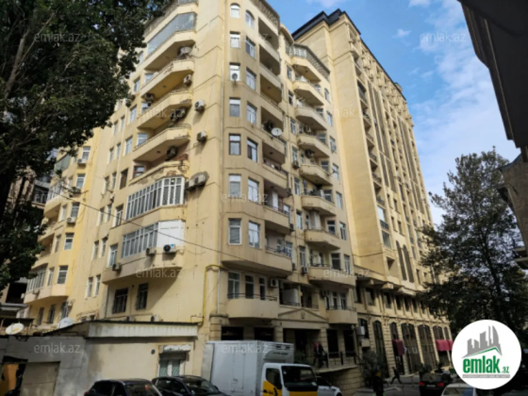 Satılır 4 otaqlı yeni tikili 148 m²