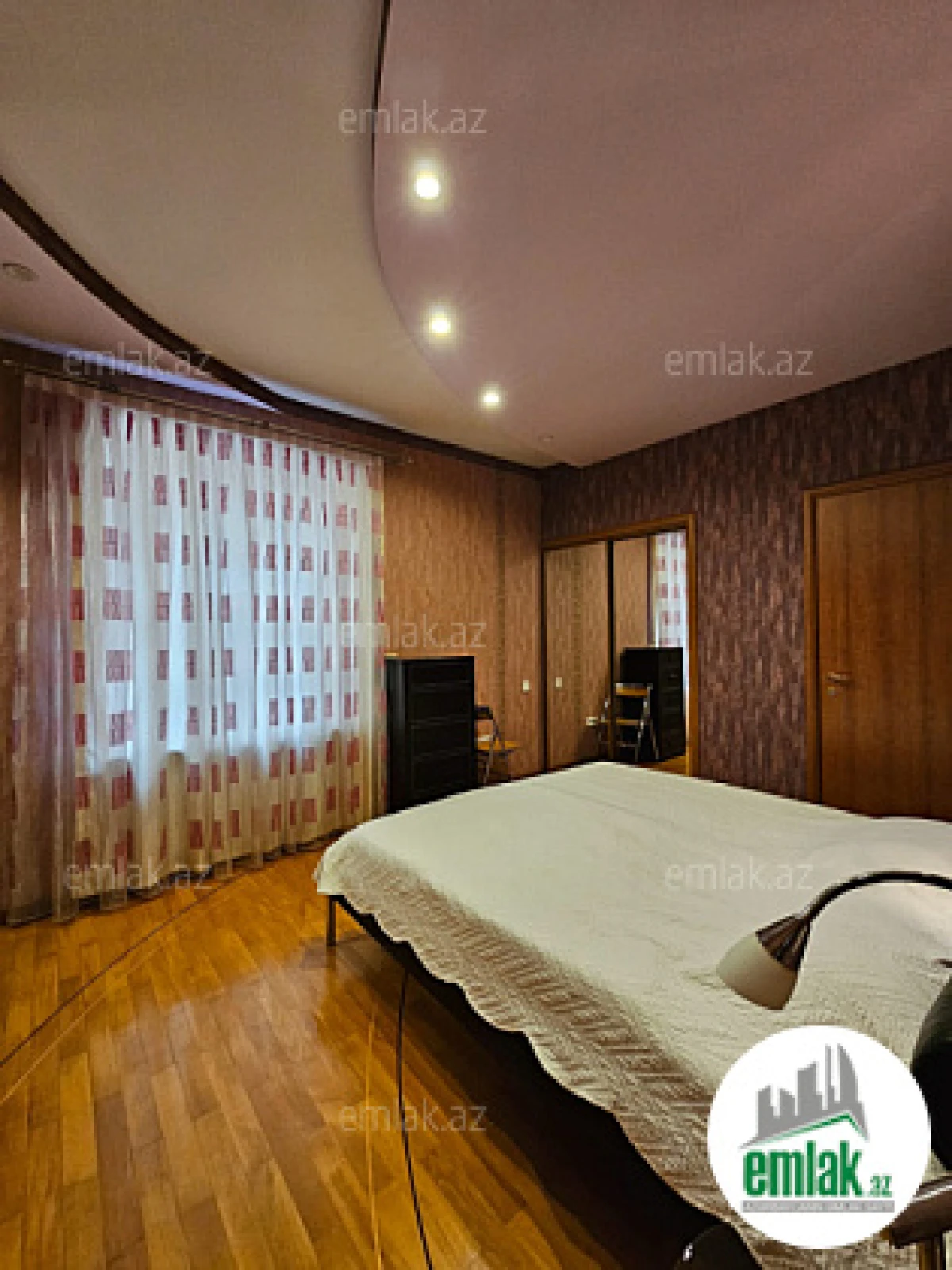 Satılır 4 otaqlı yeni tikili 148 m²