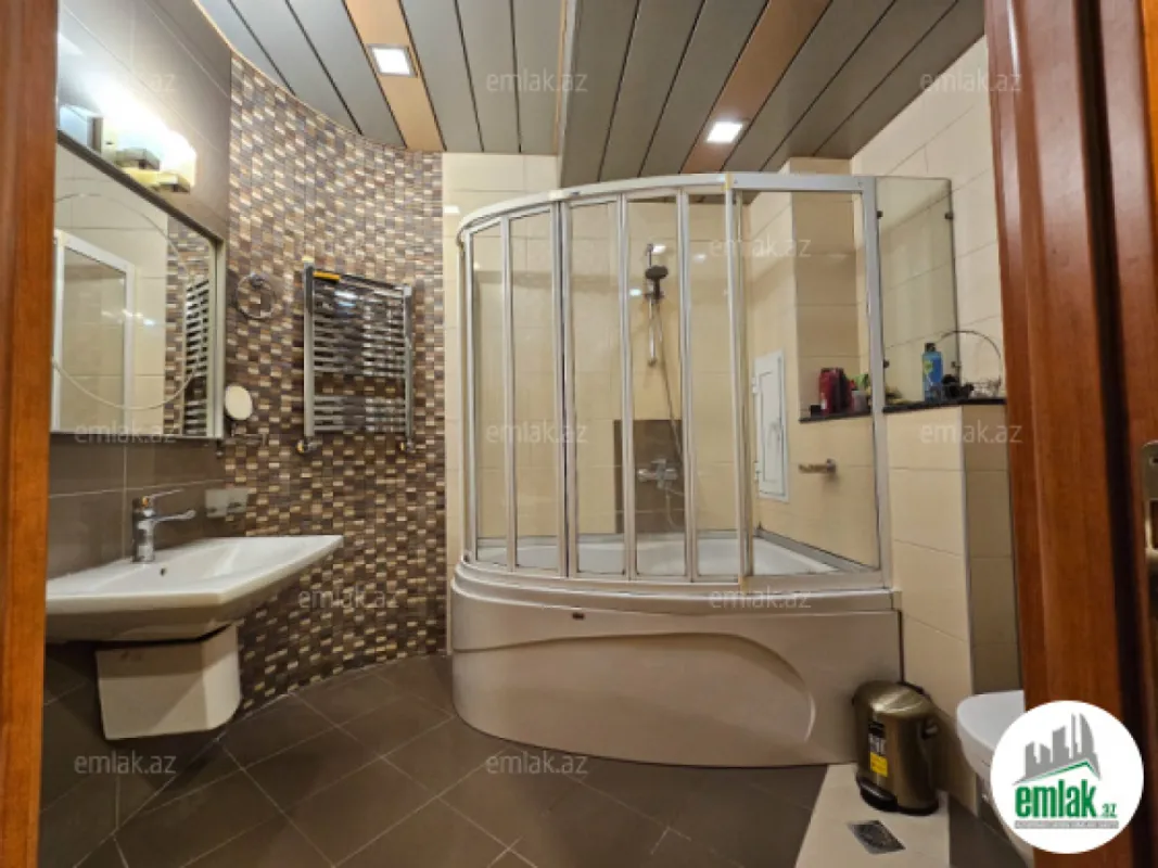 Satılır 4 otaqlı yeni tikili 148 m²