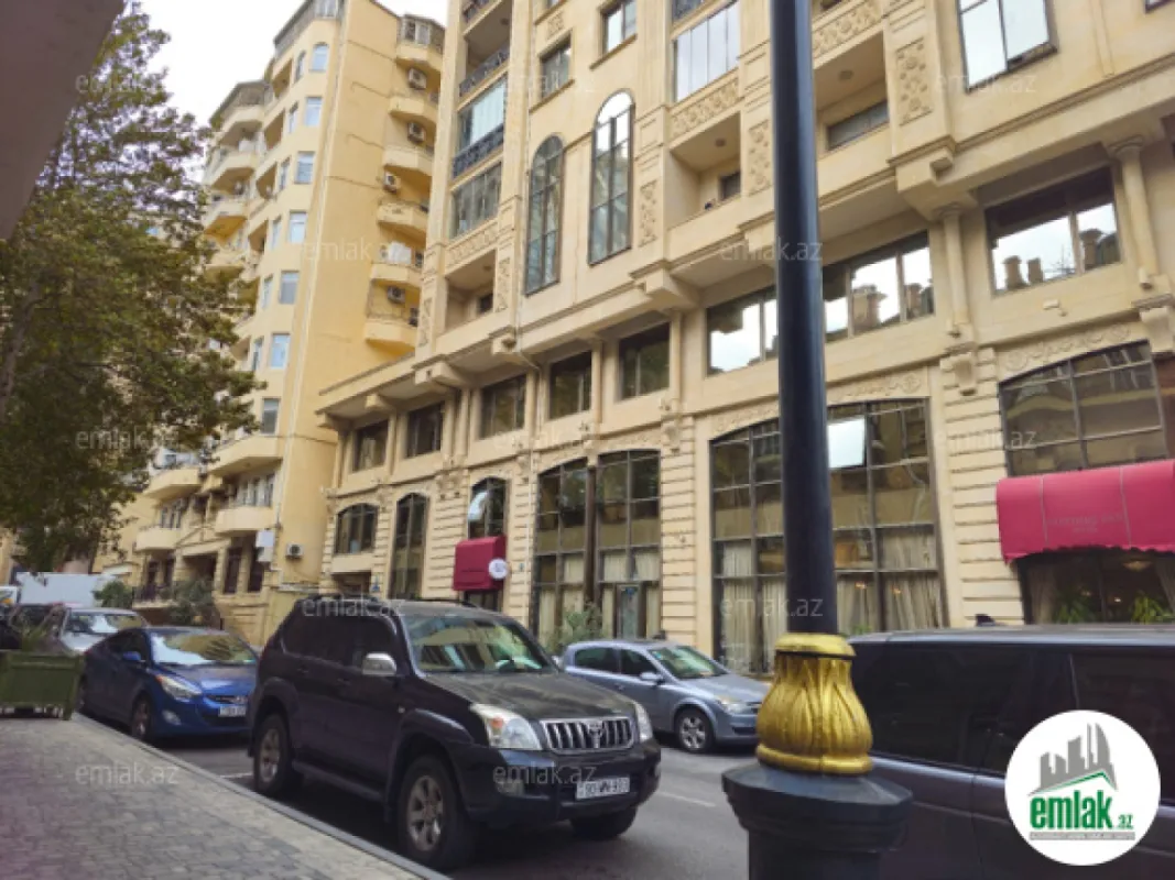 Satılır 4 otaqlı yeni tikili 148 m²