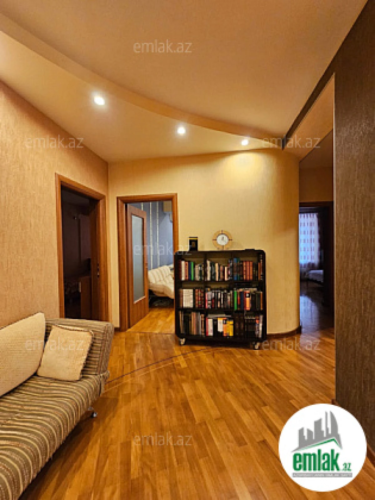 Satılır 4 otaqlı yeni tikili 148 m²