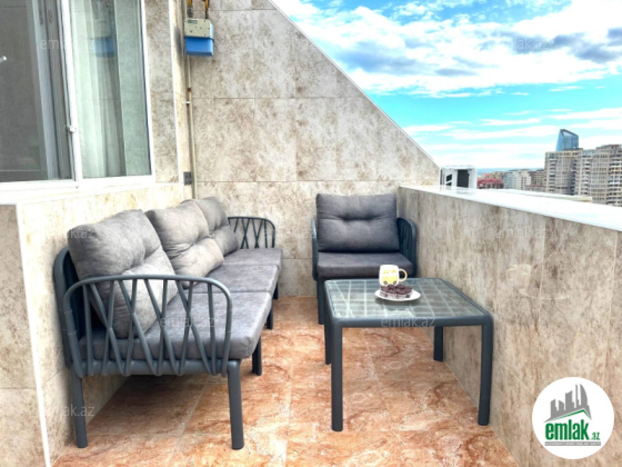 Satılır 3 otaqlı yeni tikili 95 m²