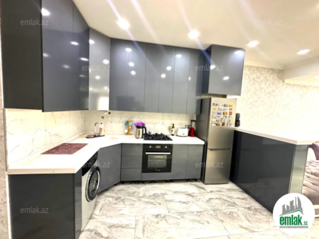 Satılır 3 otaqlı yeni tikili 95 m²