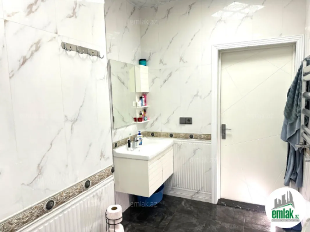 Satılır 3 otaqlı yeni tikili 95 m²