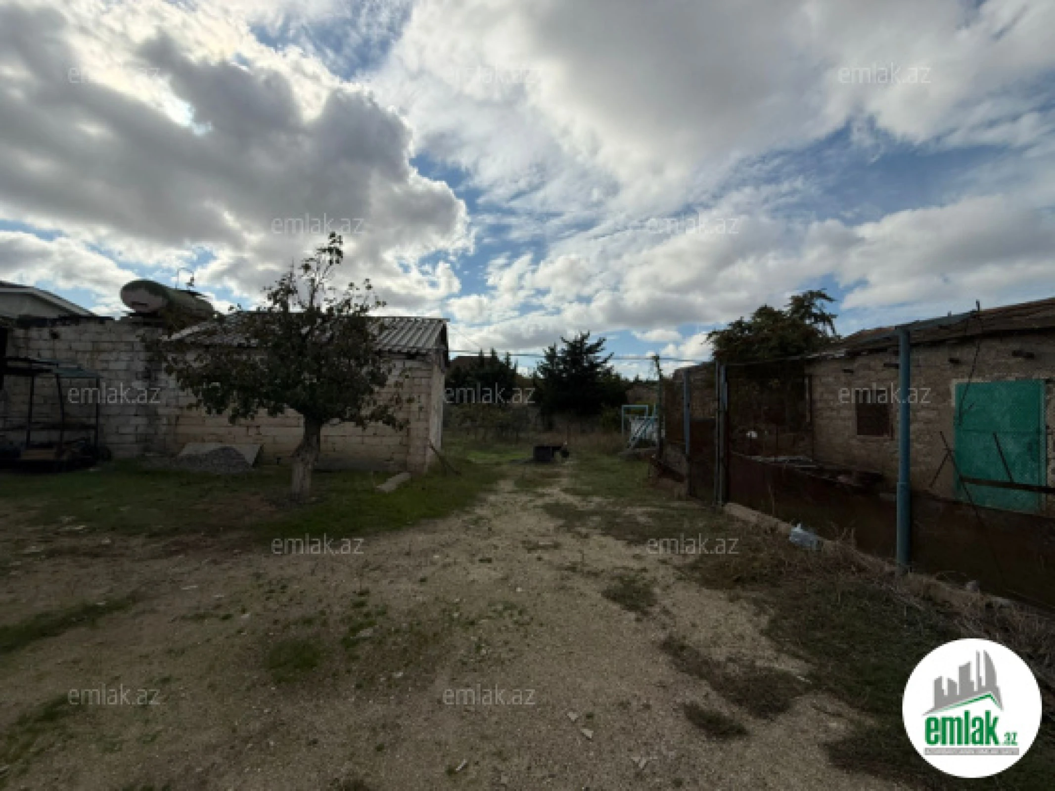 Satılır torpaq sahəsi 6 m²