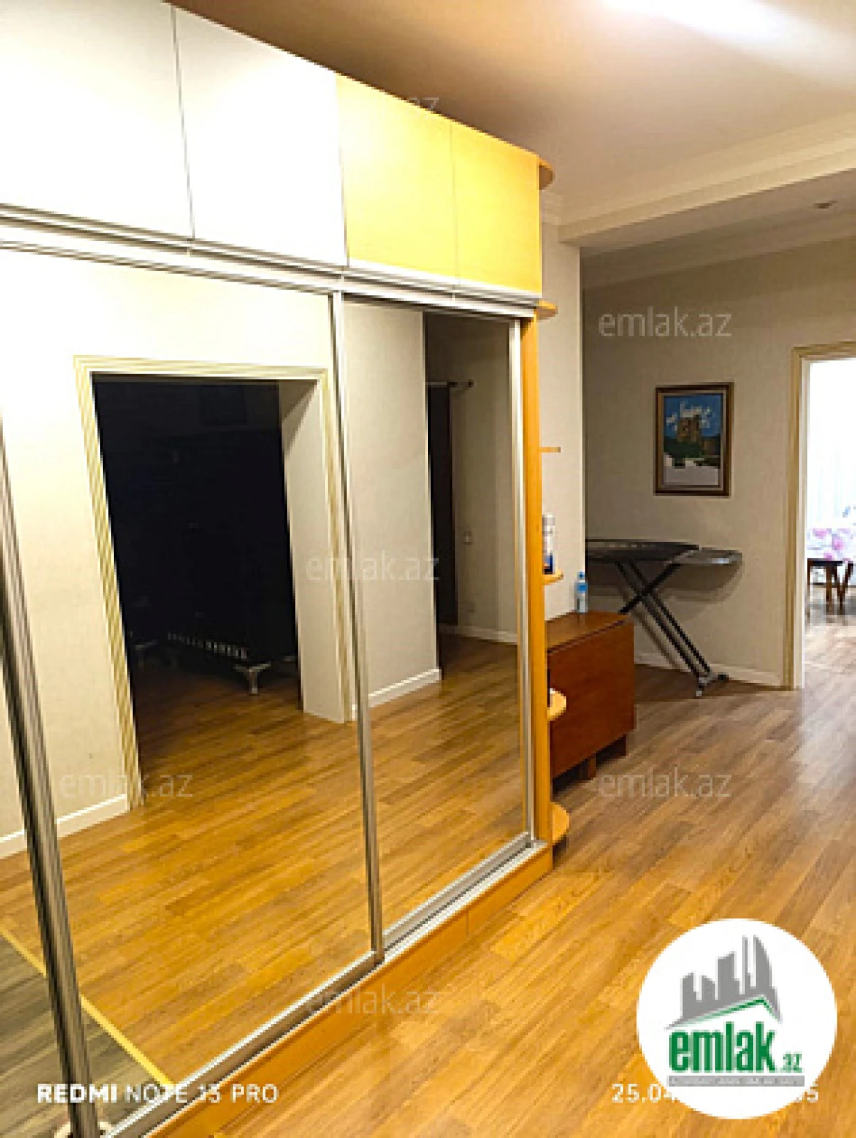 Satılır 3 otaqlı yeni tikili 110 m²