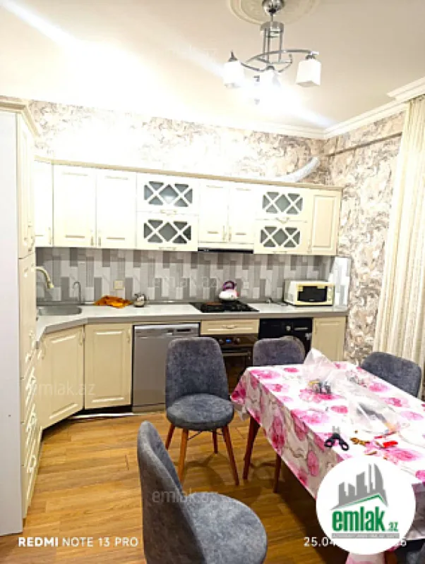 Satılır 3 otaqlı yeni tikili 110 m²