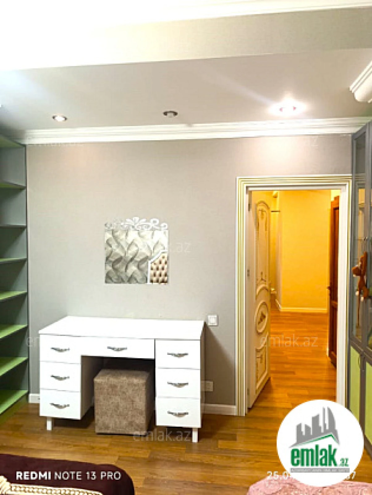 Satılır 3 otaqlı yeni tikili 110 m²