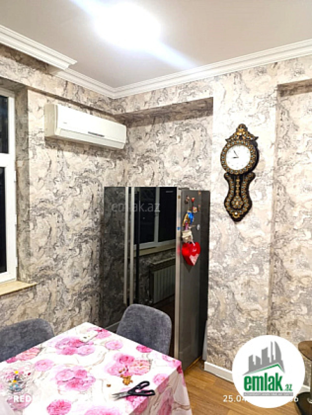 Satılır 3 otaqlı yeni tikili 110 m²