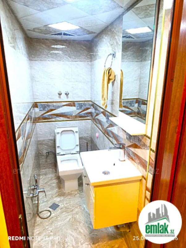 Satılır 3 otaqlı yeni tikili 110 m²