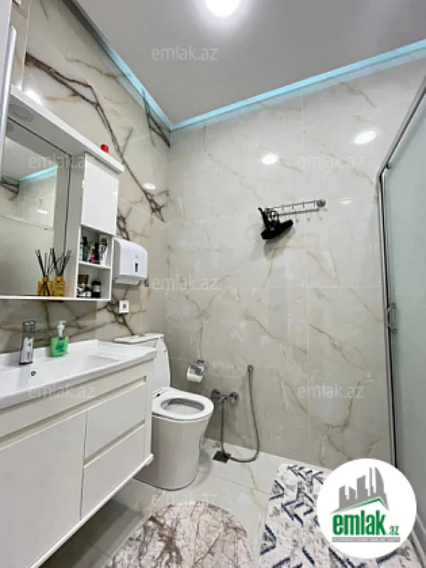 Satılır 3 otaqlı yeni tikili 105 m²