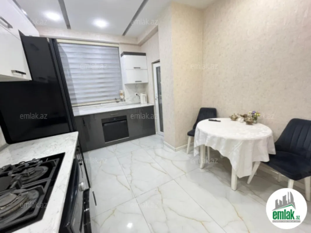Satılır 3 otaqlı yeni tikili 105 m²