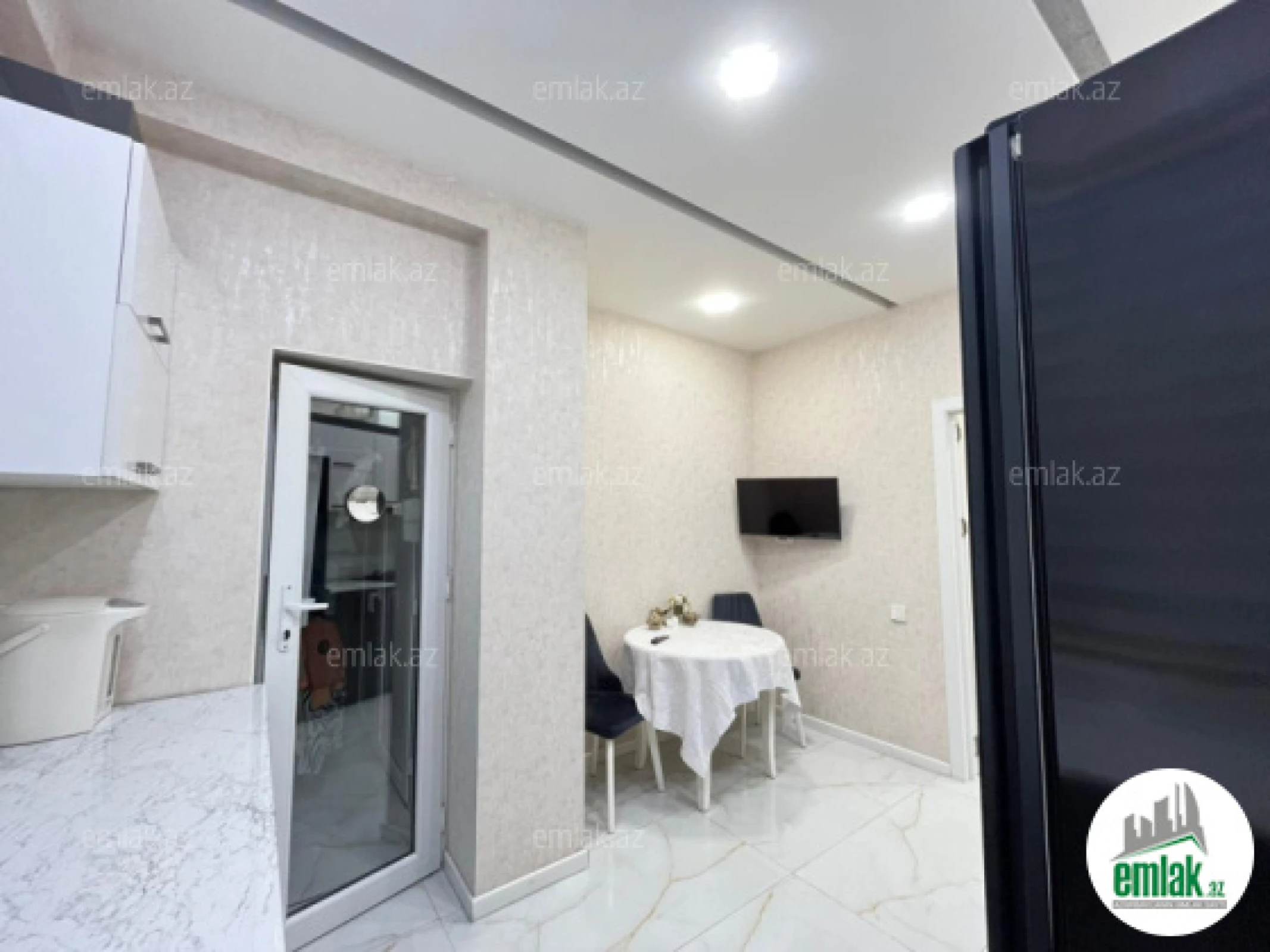 Satılır 3 otaqlı yeni tikili 105 m²