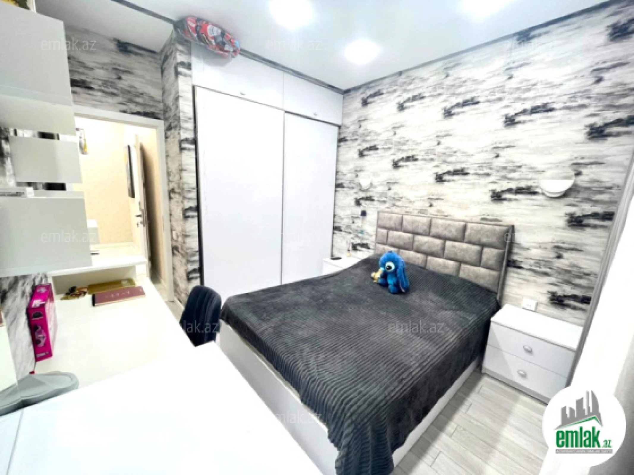 Satılır 3 otaqlı yeni tikili 105 m²