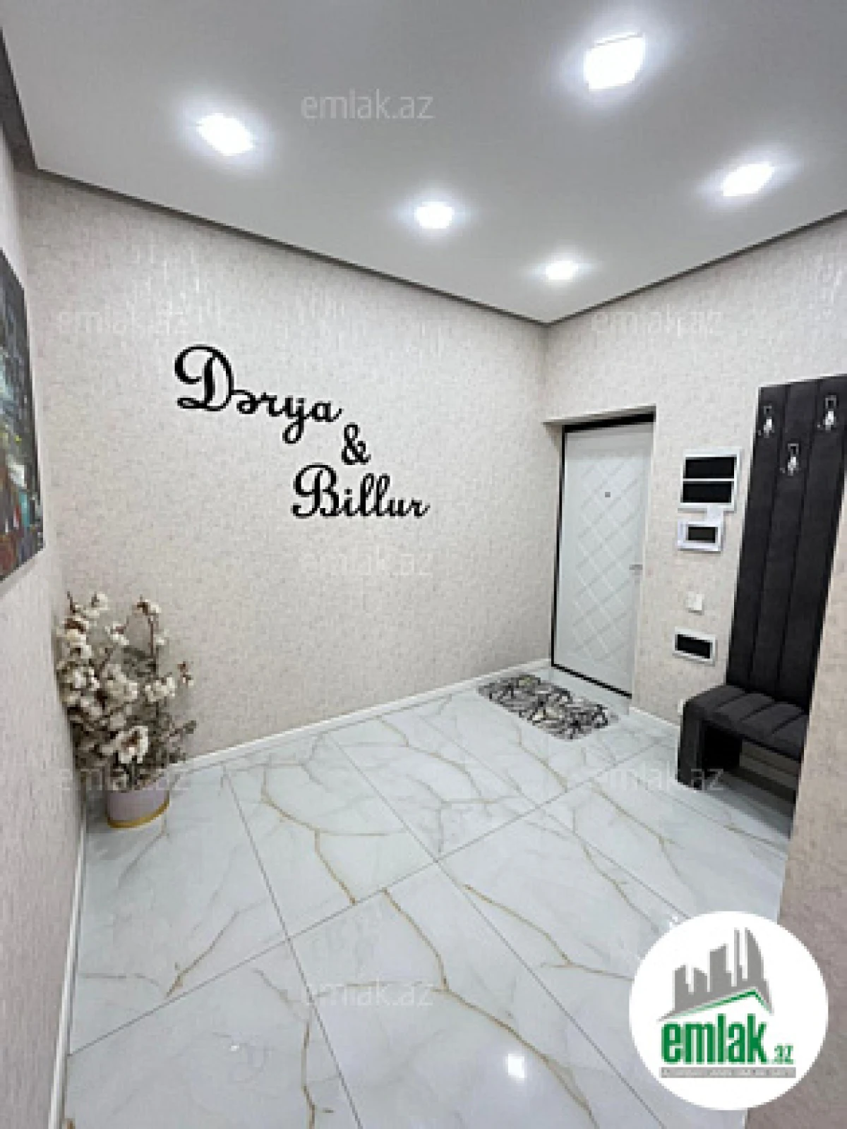 Satılır 3 otaqlı yeni tikili 105 m²