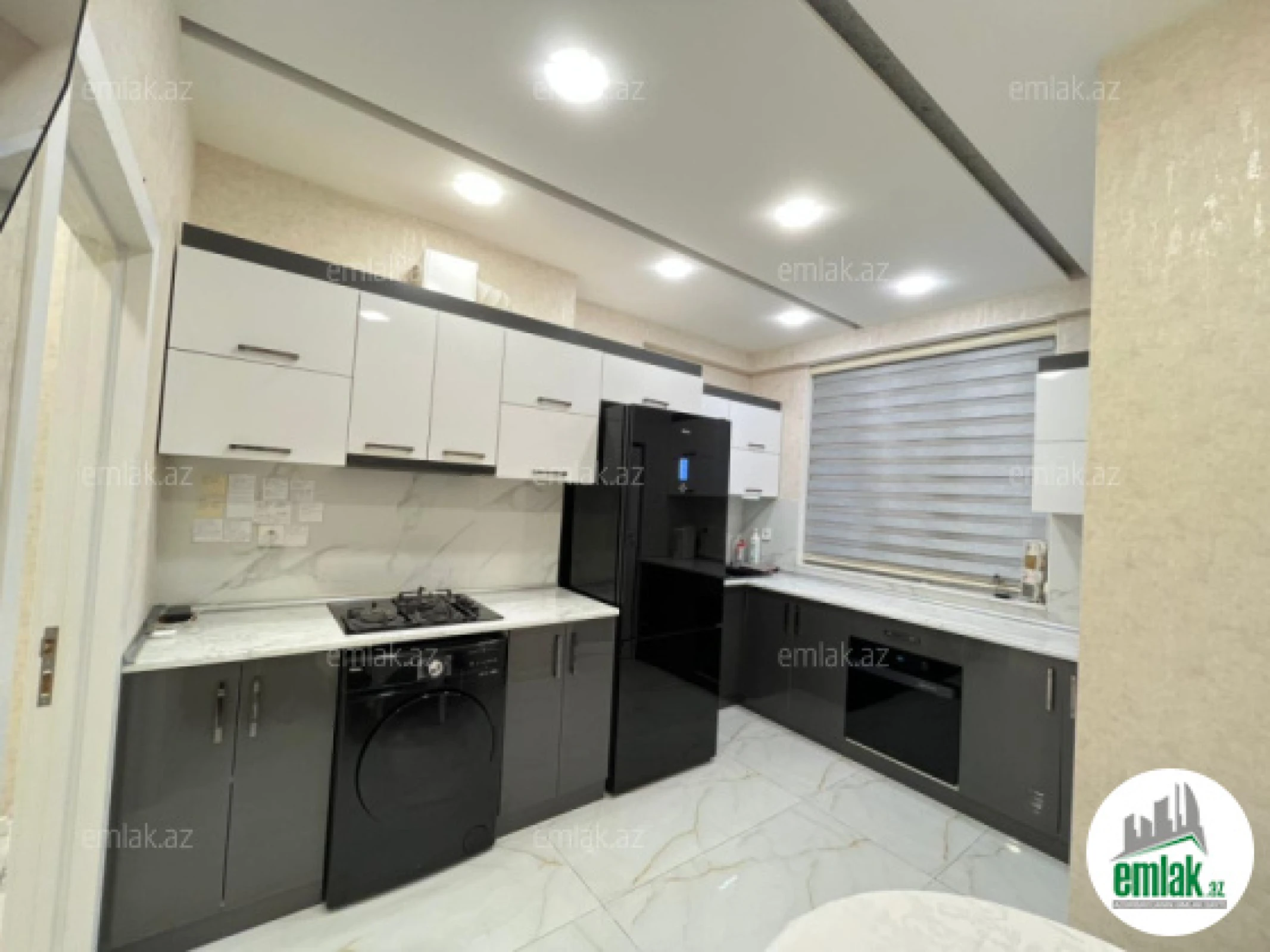 Satılır 3 otaqlı yeni tikili 105 m²