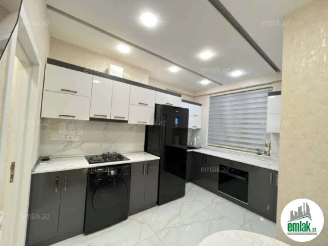 Satılır 3 otaqlı yeni tikili 105 m²