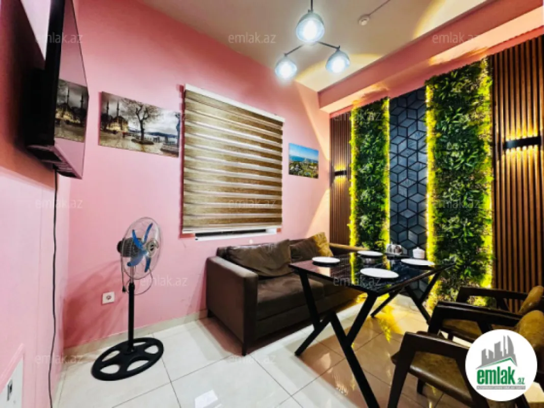 Satılır 4 otaqlı obyekt 280 m²