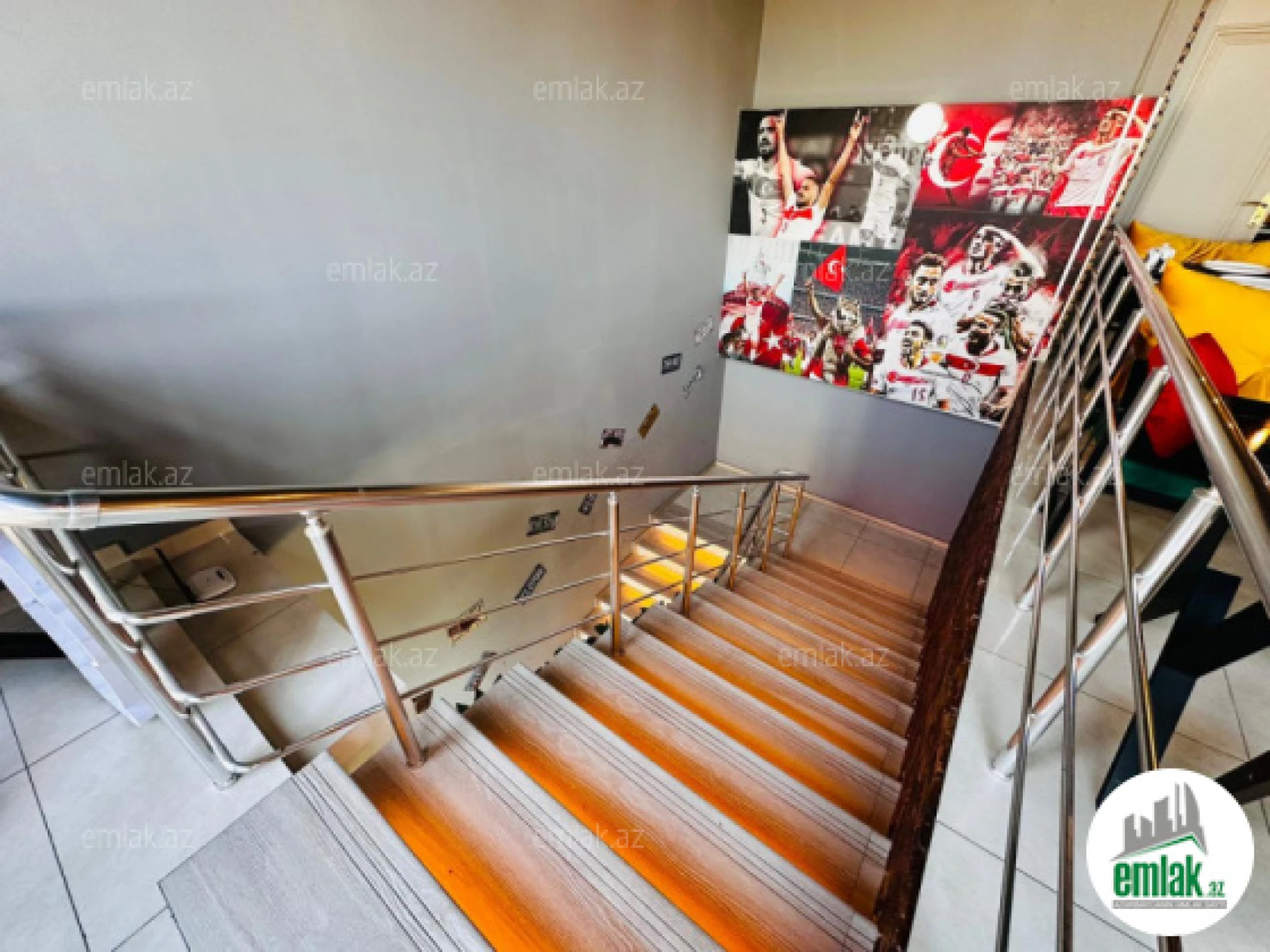 Satılır 4 otaqlı obyekt 280 m²