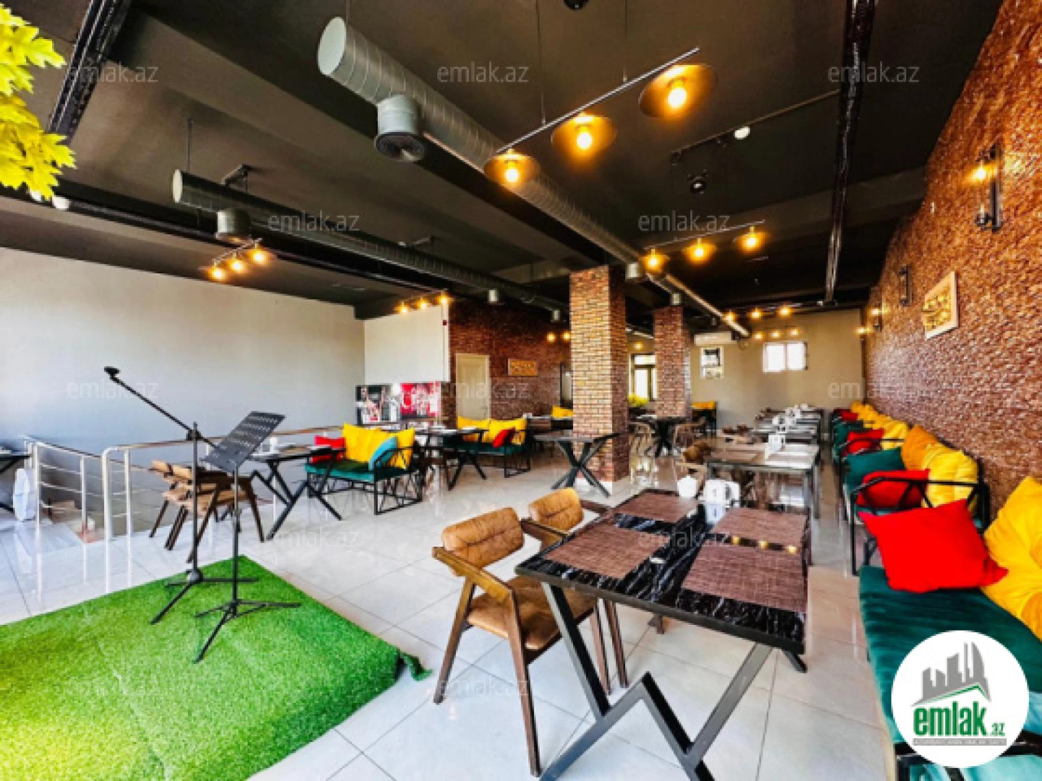 Satılır 4 otaqlı obyekt 280 m²