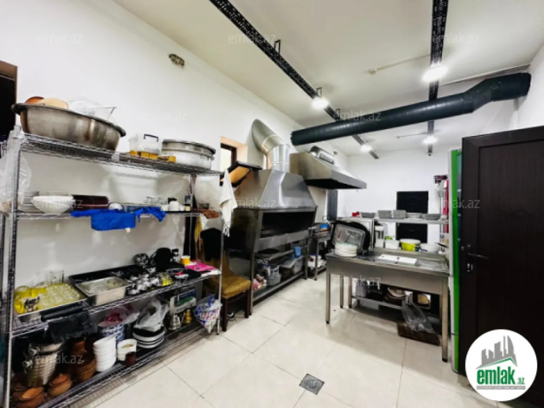 Satılır 4 otaqlı obyekt 280 m²