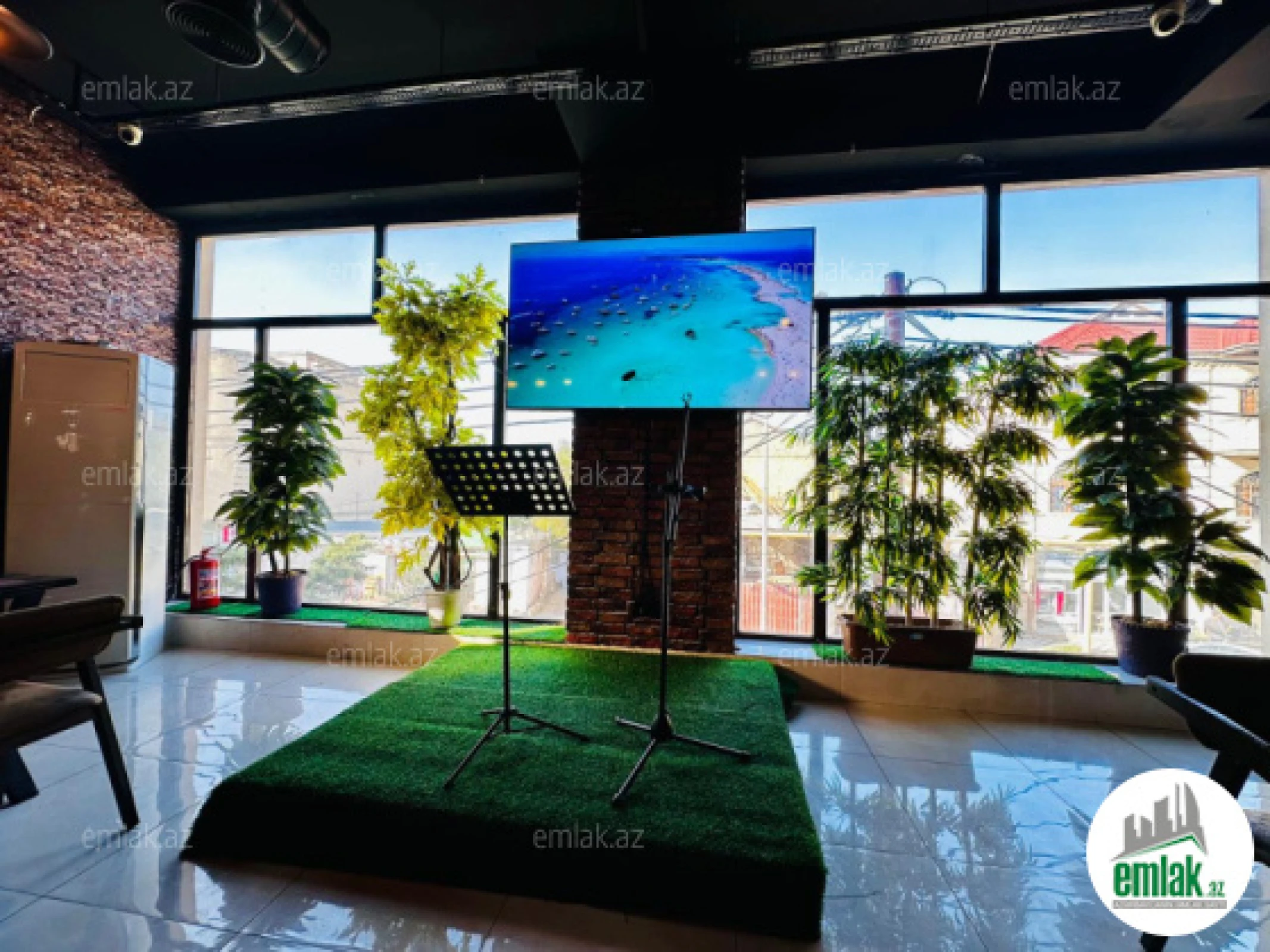 Satılır 4 otaqlı obyekt 280 m²