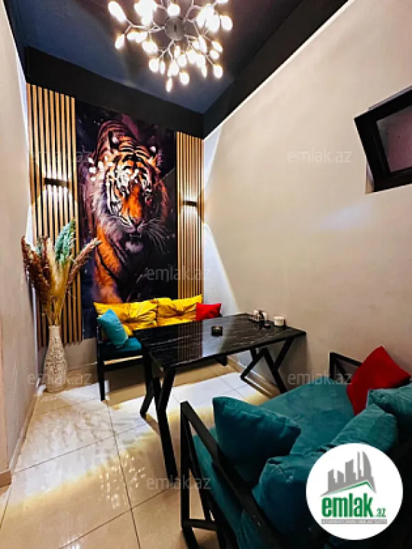 Satılır 4 otaqlı obyekt 280 m²