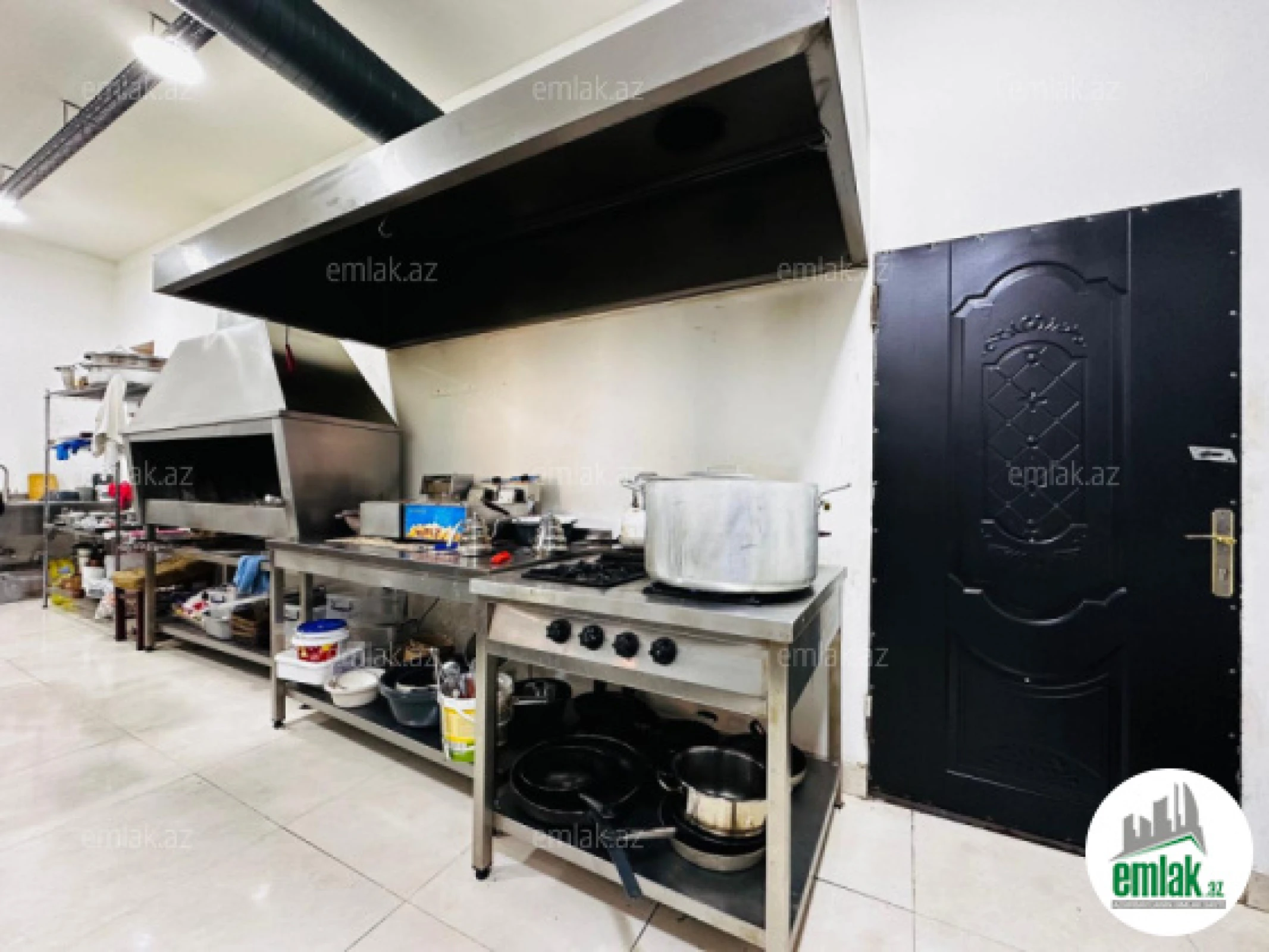 Satılır 4 otaqlı obyekt 280 m²