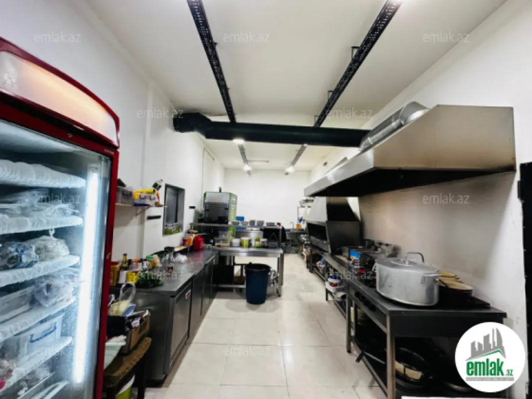 Satılır 4 otaqlı obyekt 280 m²