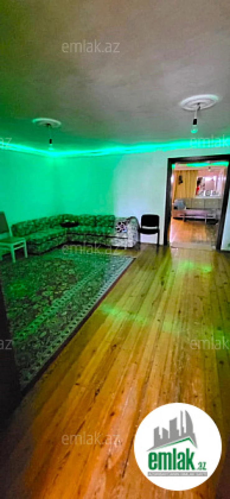 Satılır 4 otaqlı köhnə tikili 160 m²