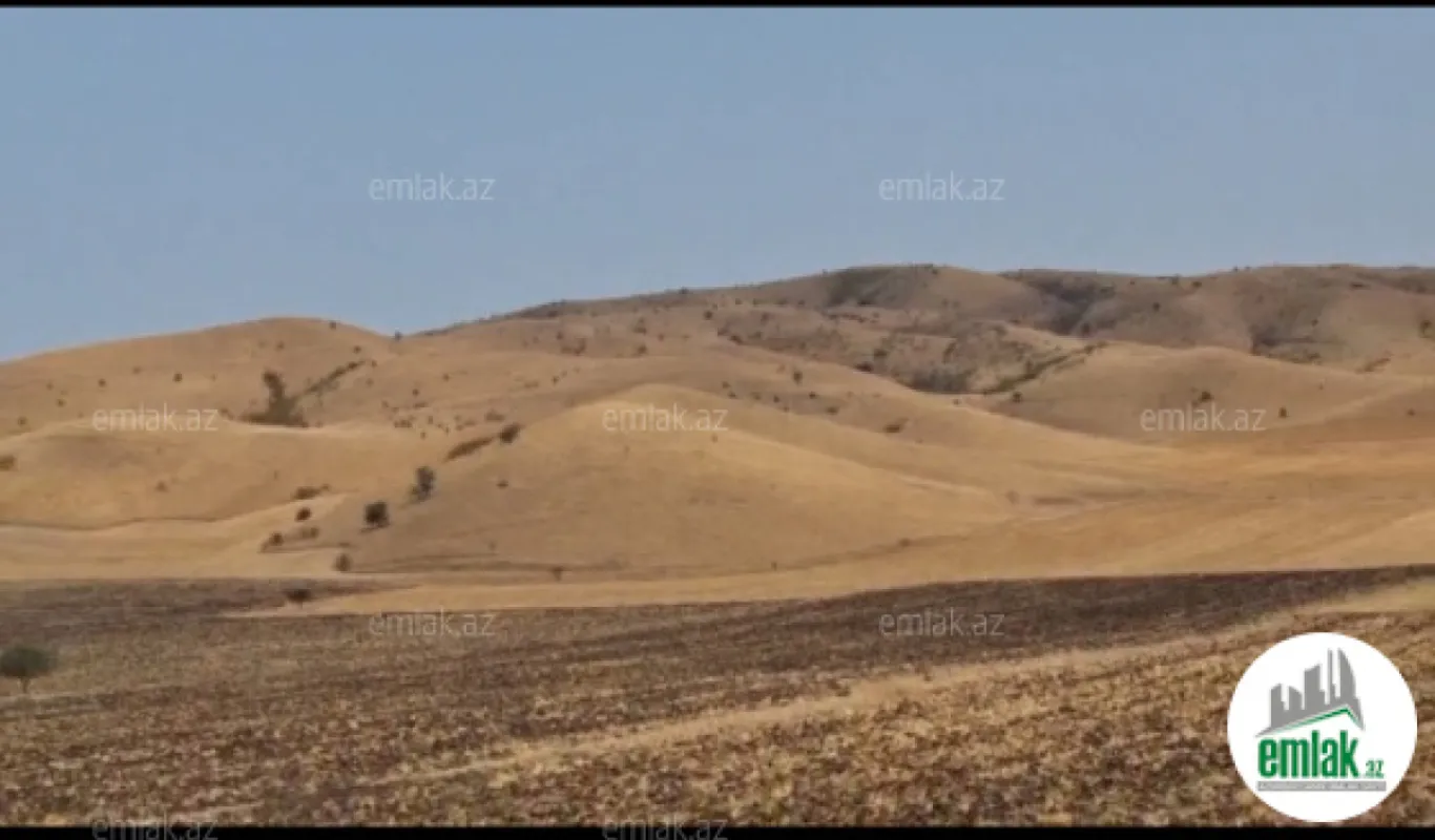 Satılır torpaq sahəsi 50000 m²