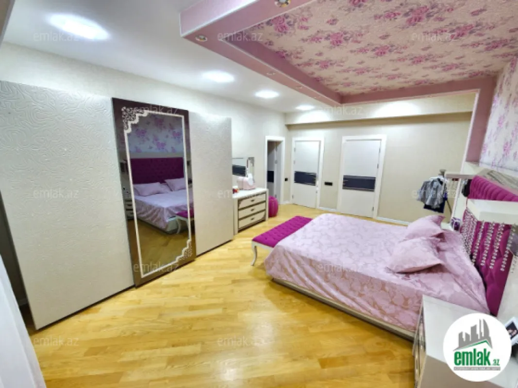 Satılır 5 otaqlı yeni tikili 230 m²