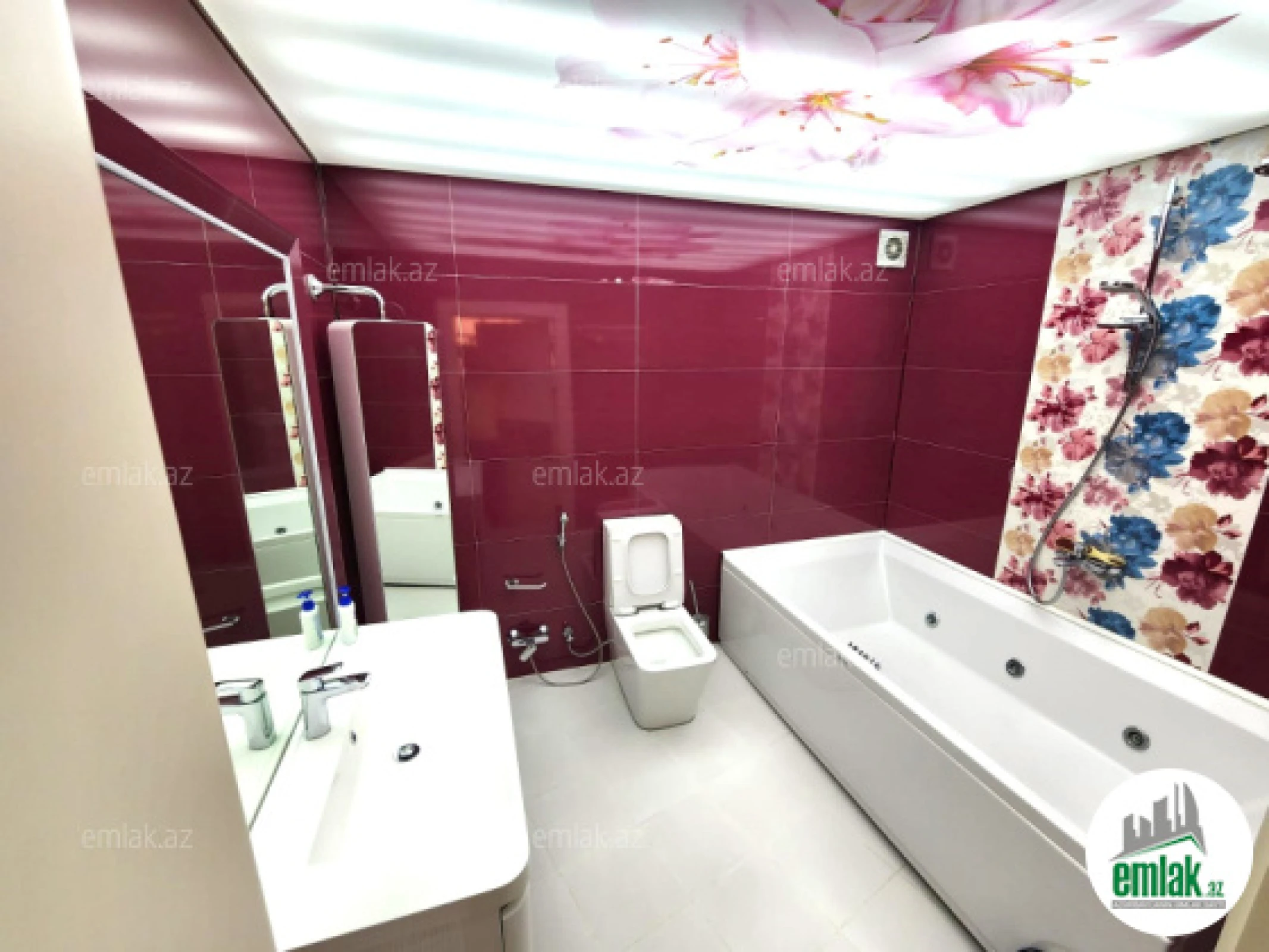 Satılır 5 otaqlı yeni tikili 230 m²