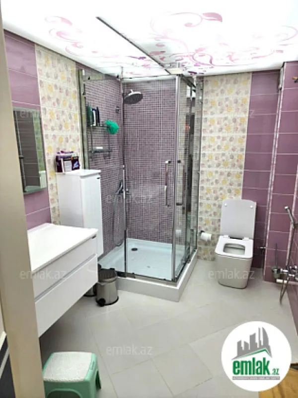 Satılır 5 otaqlı yeni tikili 230 m²