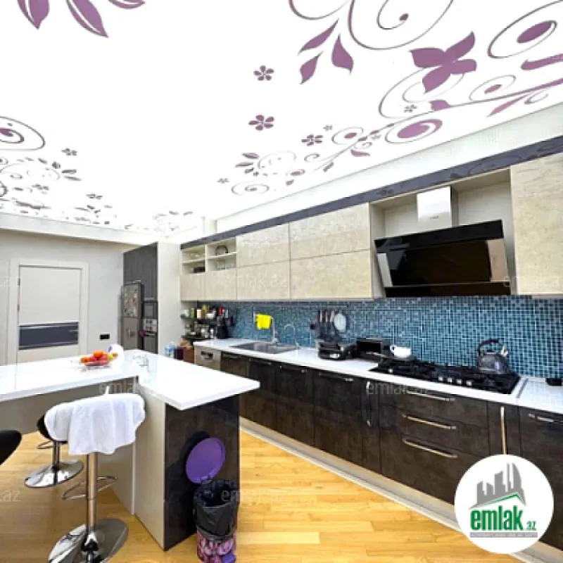 Satılır 5 otaqlı yeni tikili 230 m²