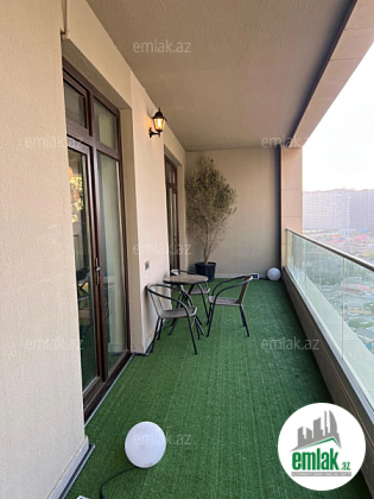 Satılır 3 otaqlı yeni tikili 150 m²