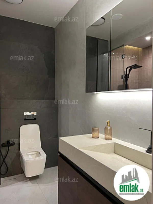 Satılır 3 otaqlı yeni tikili 150 m²