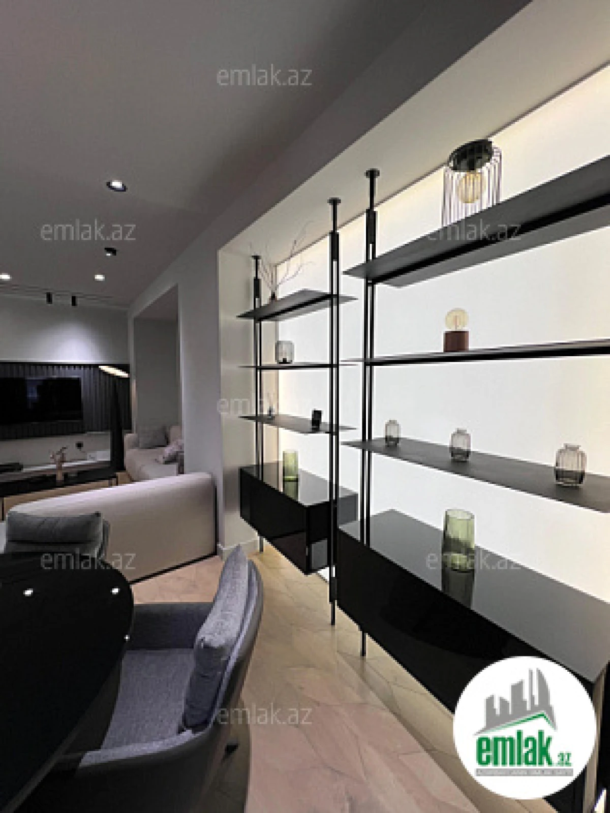 Satılır 3 otaqlı yeni tikili 150 m²