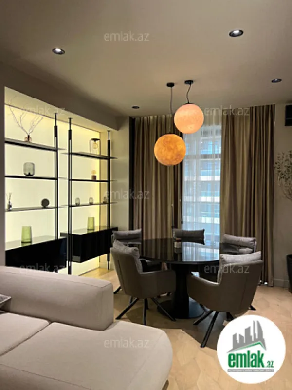 Satılır 3 otaqlı yeni tikili 150 m²