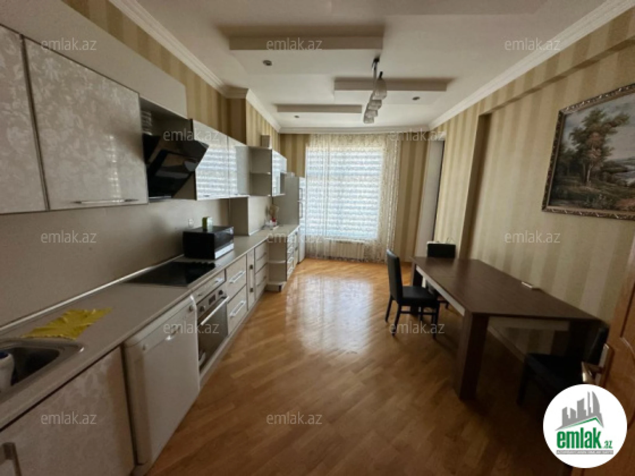 Satılır 4 otaqlı yeni tikili 165 m²