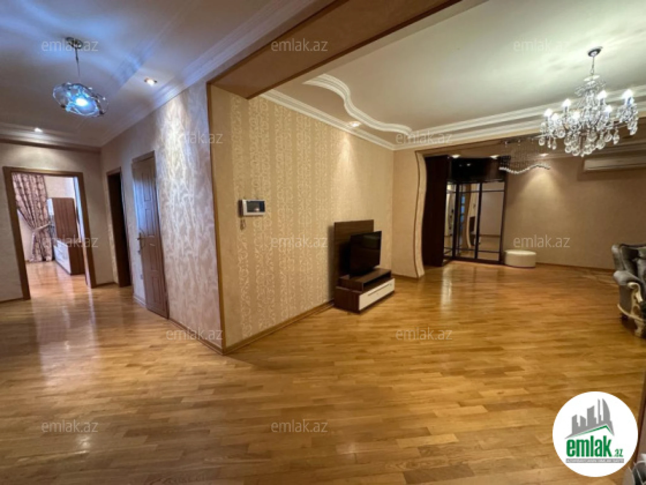 Satılır 4 otaqlı yeni tikili 165 m²