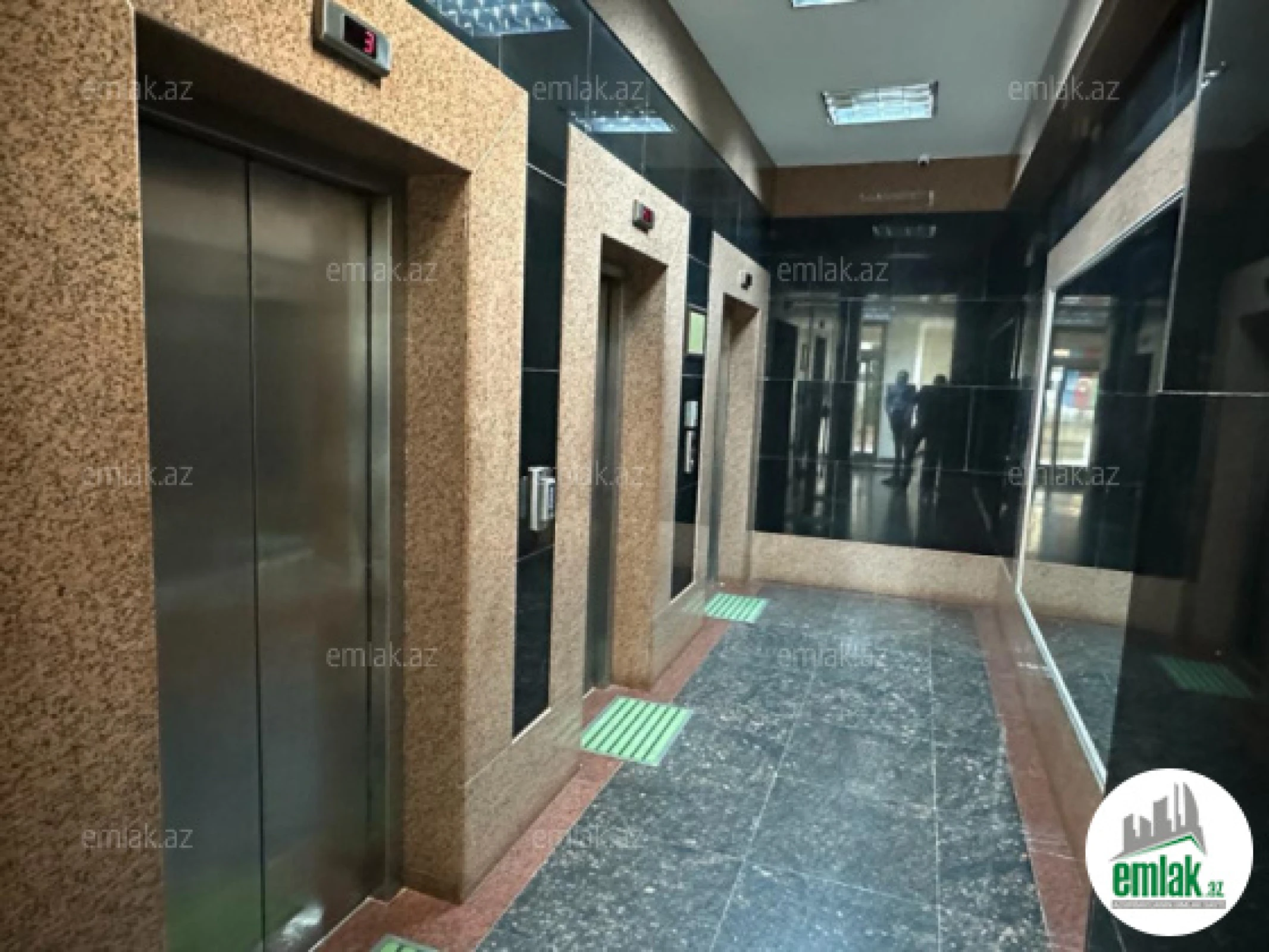 Satılır 4 otaqlı yeni tikili 165 m²