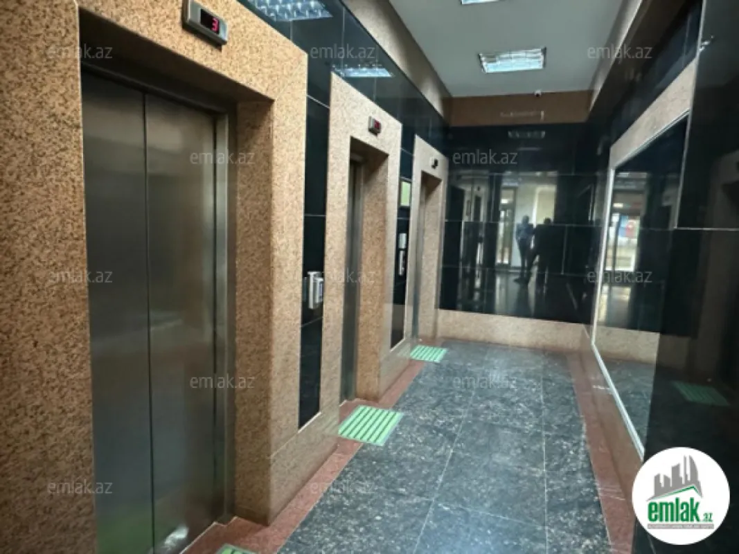 Satılır 4 otaqlı yeni tikili 165 m²