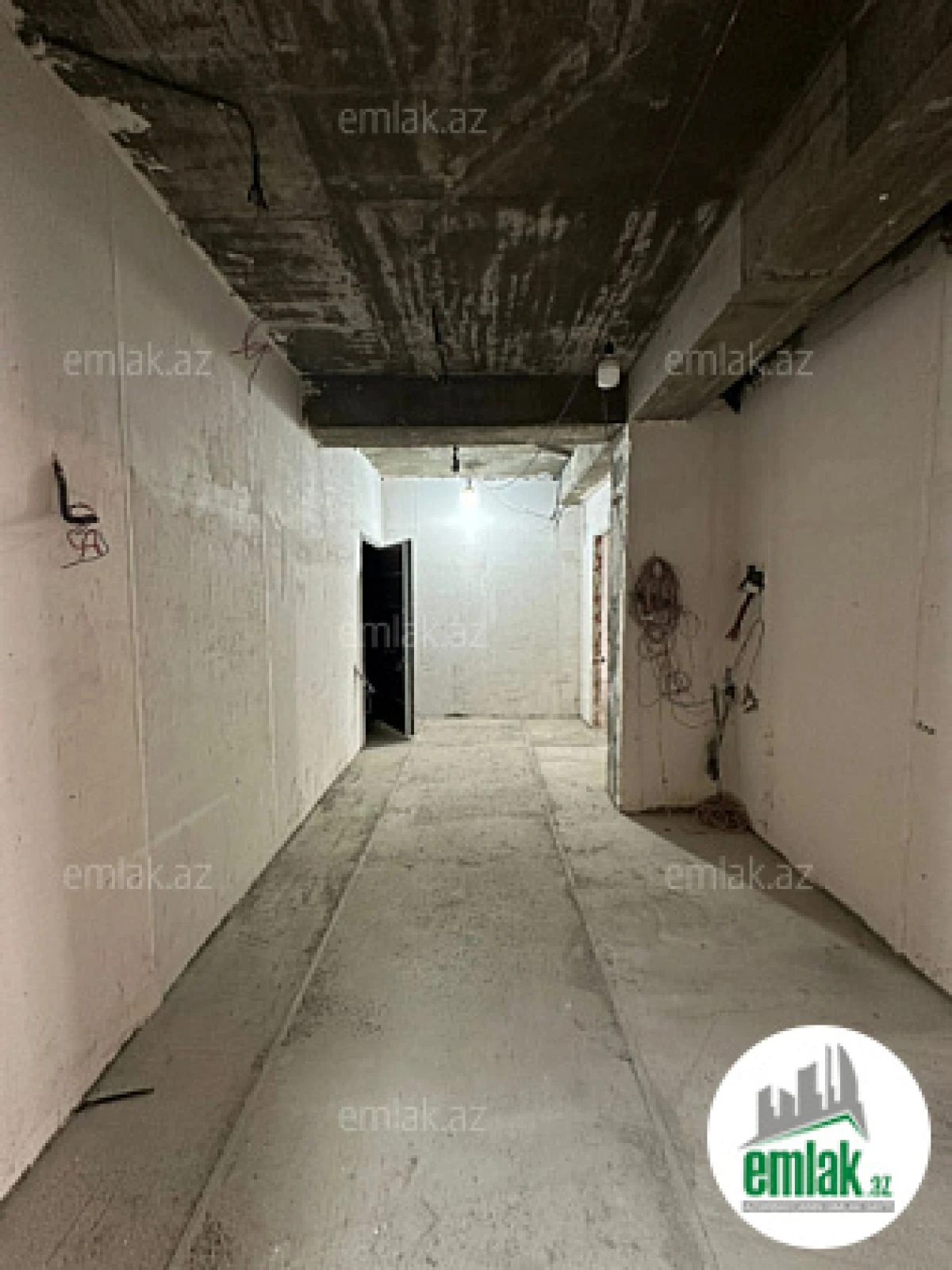 Satılır 3 otaqlı yeni tikili 125 m²