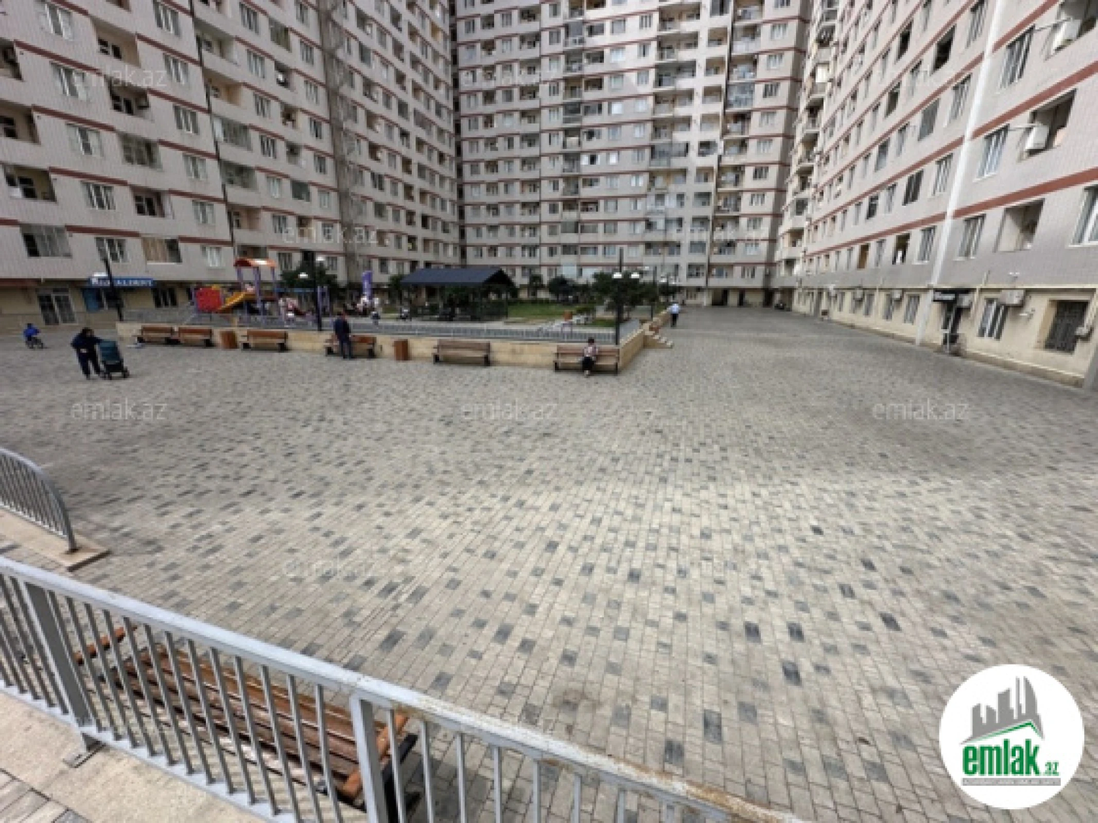 Satılır 3 otaqlı yeni tikili 125 m²