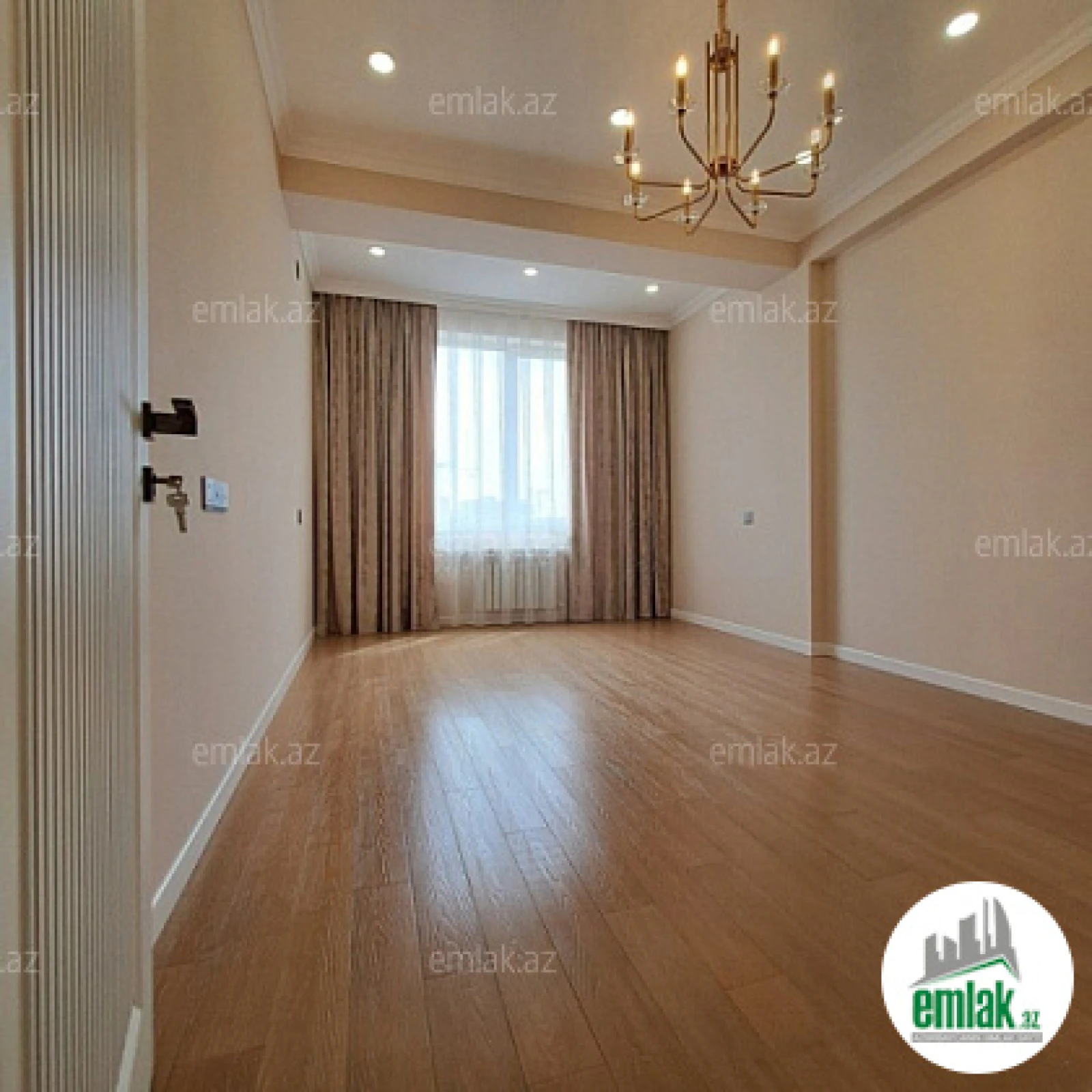 Satılır 3 otaqlı yeni tikili 92 m²