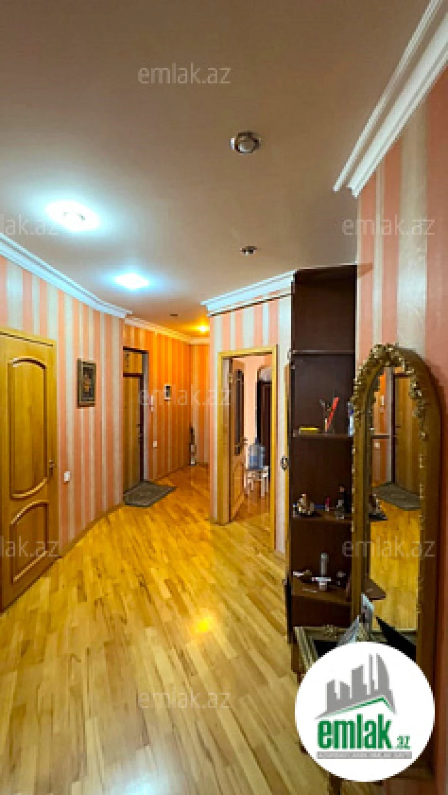 Satılır 4 otaqlı yeni tikili 150 m²