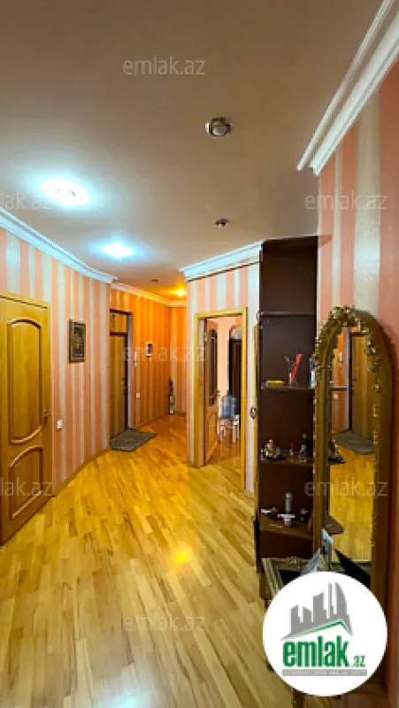 Satılır 4 otaqlı yeni tikili 150 m²