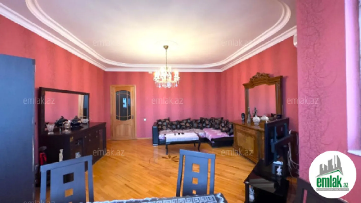 Satılır 4 otaqlı yeni tikili 150 m²